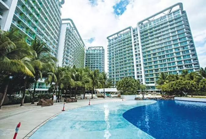 1 Bedroom Unit With Massage Chair, Karaoke, Smart Tv At Azure Urban Resort