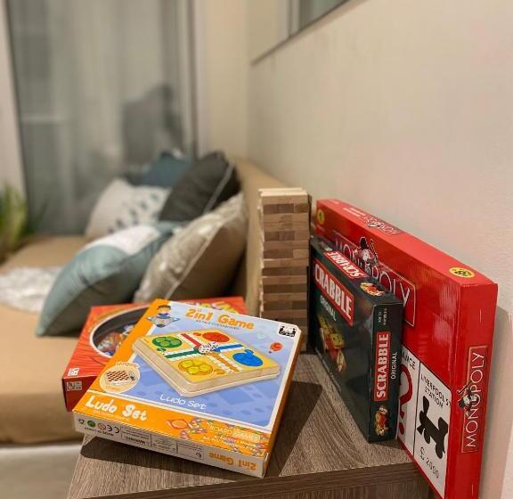 1 Bedroom Unit With Massage Chair, Karaoke, Smart Tv At Azure Urban Resort