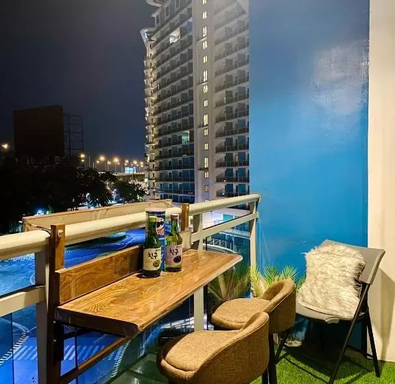 1 Bedroom Unit With Massage Chair, Karaoke, Smart Tv At Azure Urban Resort
