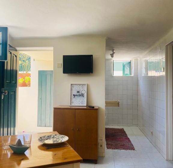 Пансион Beach Tree House