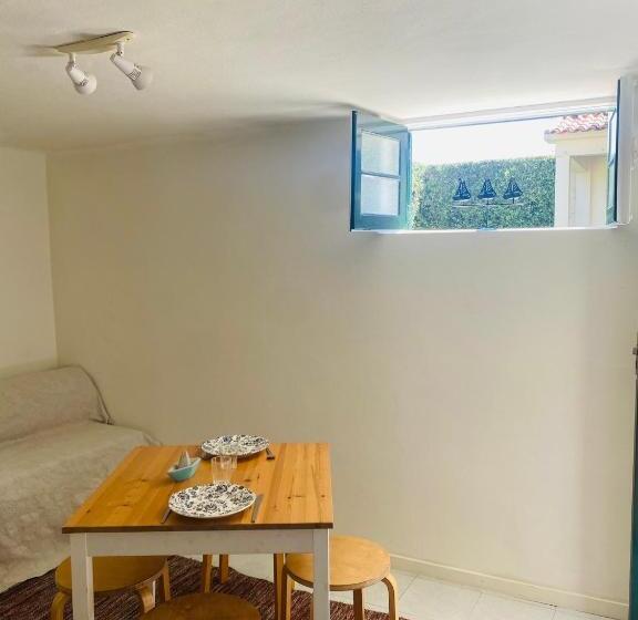 Пансион Beach Tree House