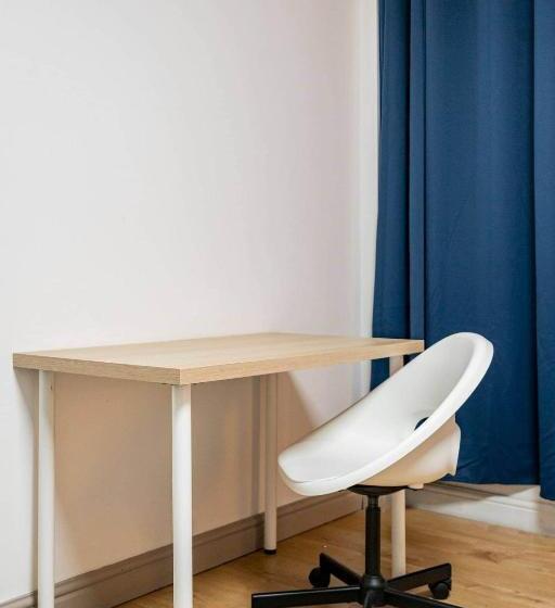 بنسيون Birmingham City Centre Apartment Room Near China Town