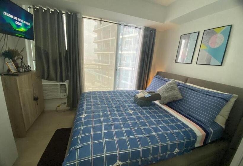 膳宿费 Condo Azure Staycation In Paranaque City View