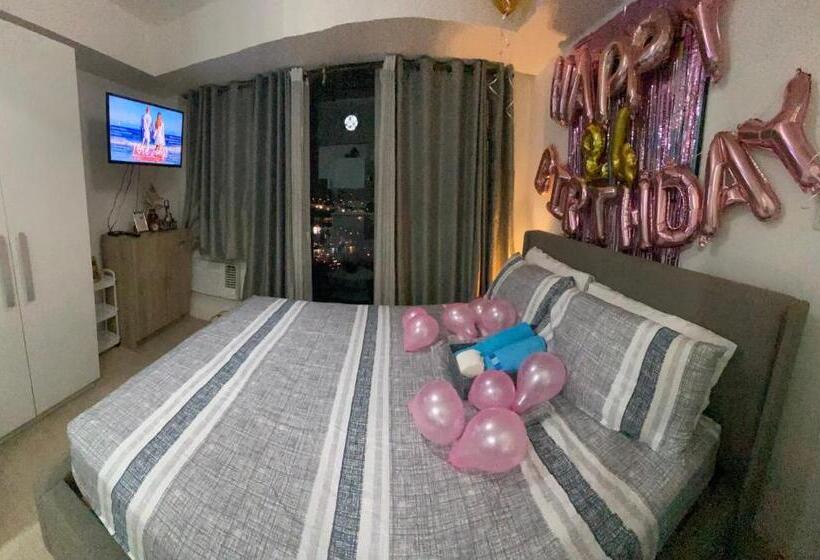 膳宿费 Condo Azure Staycation In Paranaque City View