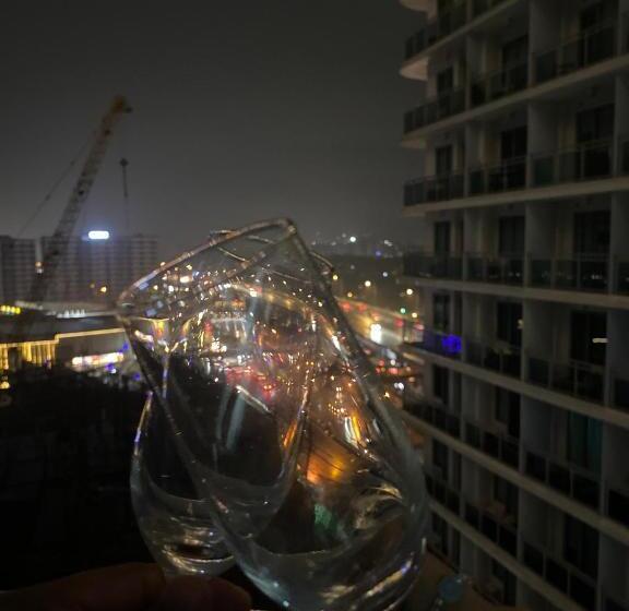 膳宿费 Condo Azure Staycation In Paranaque City View