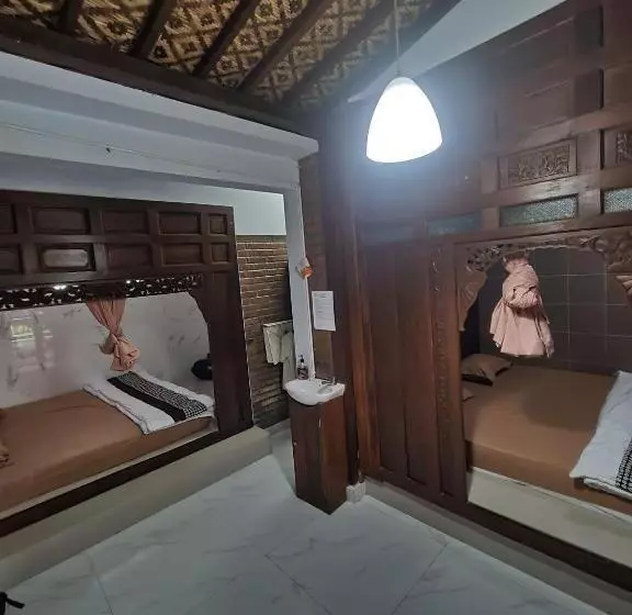 Pension Joglo Wismono Prambanan