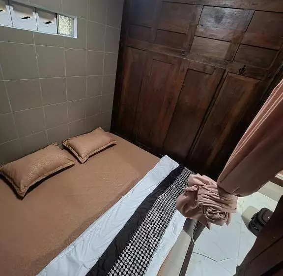Pension Joglo Wismono Prambanan
