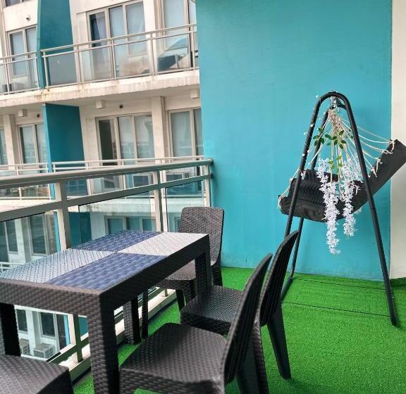 استراحتگاه Condo In Paranaque Blisscape Azure