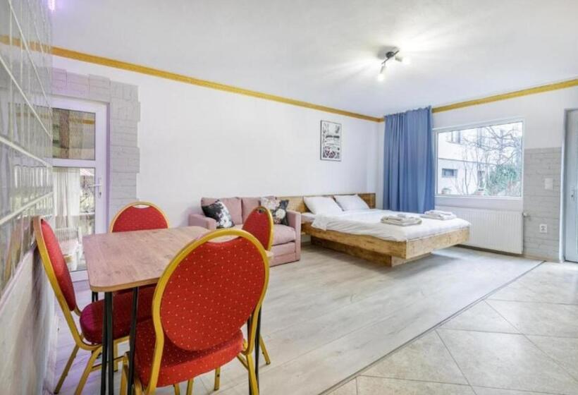 تختخواب و صبحانه Divinahome