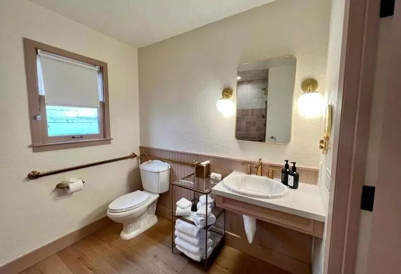 ベッドアンドブレックファースト Petit Soleil   Bed, Breakfast And Bar