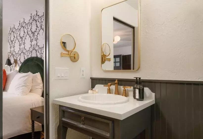 ベッドアンドブレックファースト Petit Soleil   Bed, Breakfast And Bar