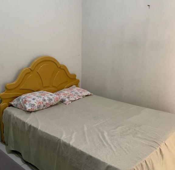 ベッドアンドブレックファースト Pousadaadonai E Lanchonete