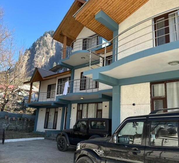 تختخواب و صبحانه The Mystical Cascade Villa