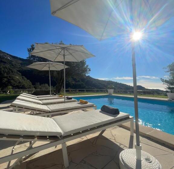 Bed & Breakfast At Villa Monti