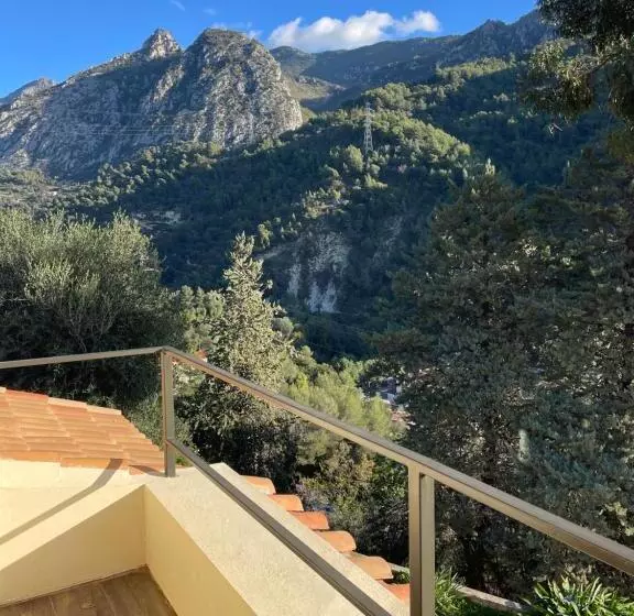 Bed & Breakfast At Villa Monti