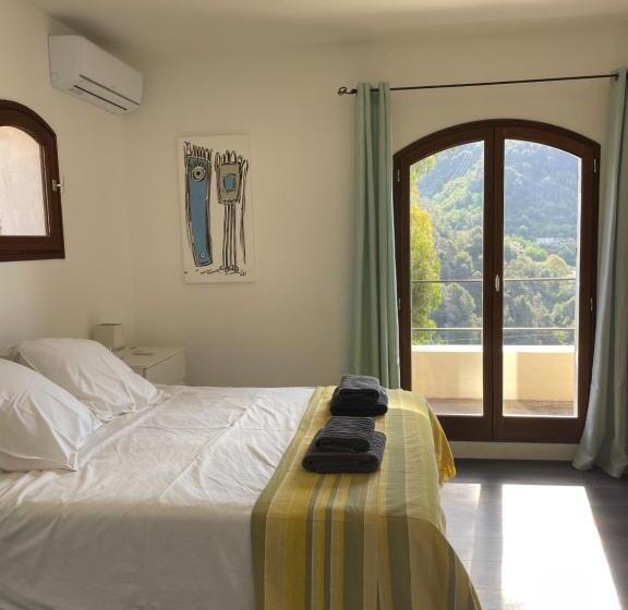 Bed & Breakfast At Villa Monti