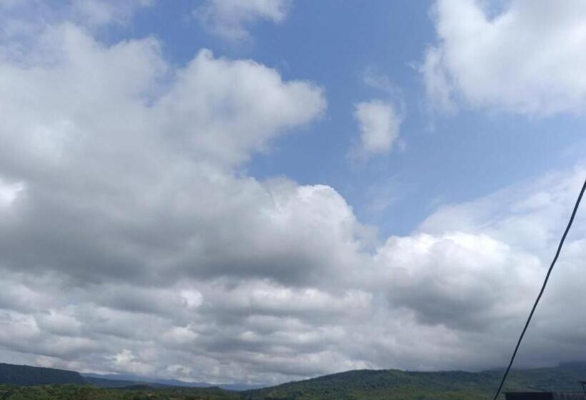 Kapsül Otel Cambulos House