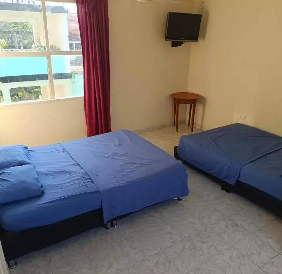 カプセルホテル Cambulos House
