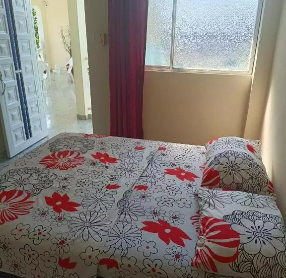 カプセルホテル Cambulos House