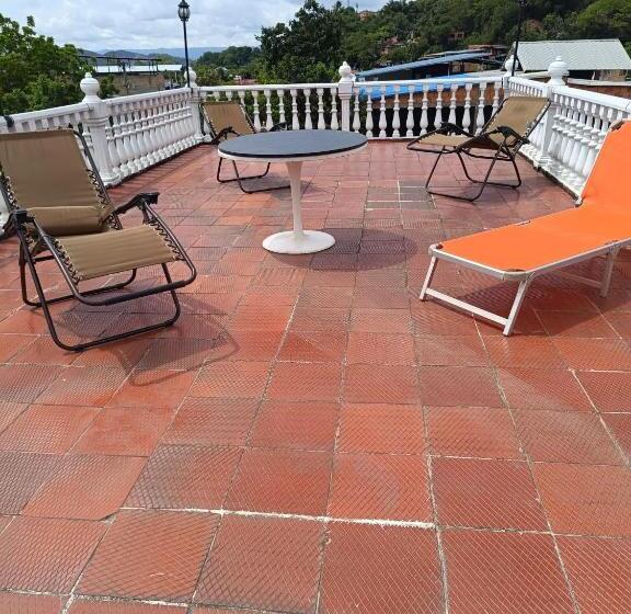 Kapsül Otel Cambulos House