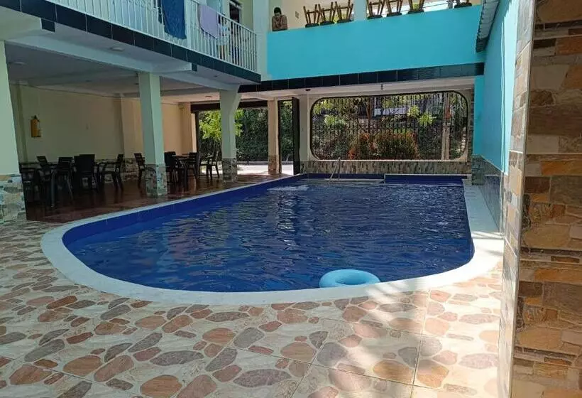 カプセルホテル Cambulos House