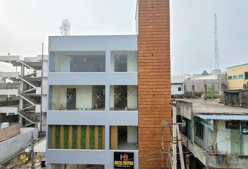 Hotel Deepak Retreat