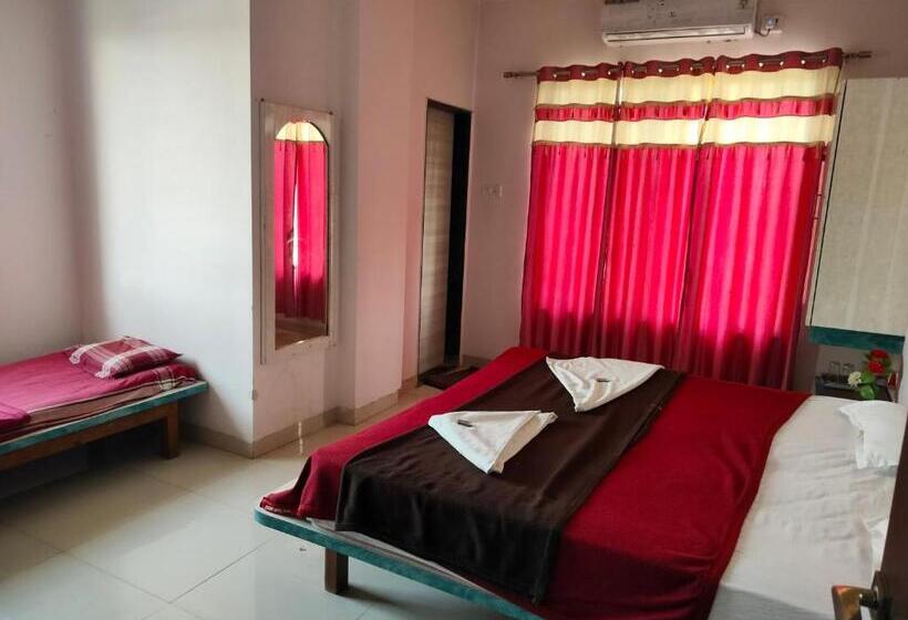 Fabhotel Green Valley I