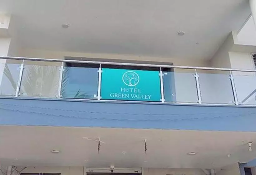 Fabhotel Green Valley I