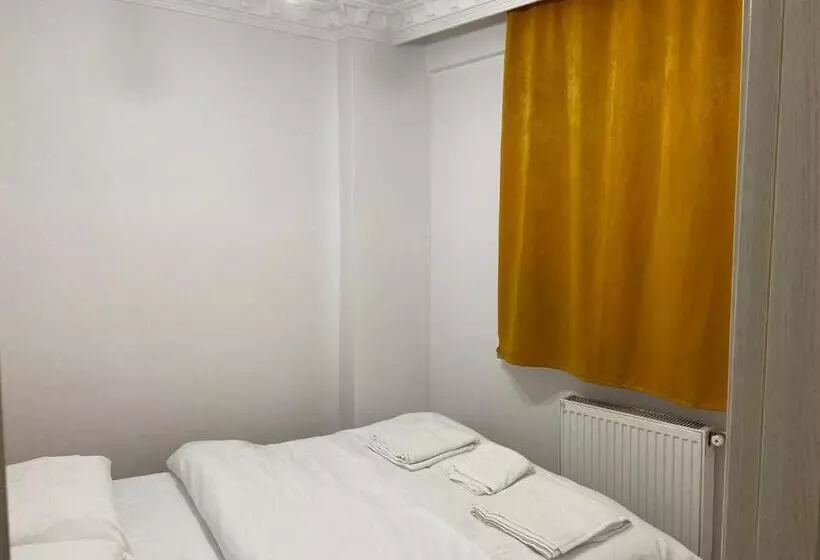ホテル La Perato Suites