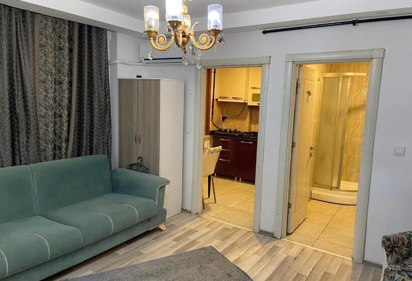 هتل La Perato Suites