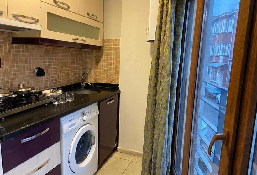 هتل La Perato Suites