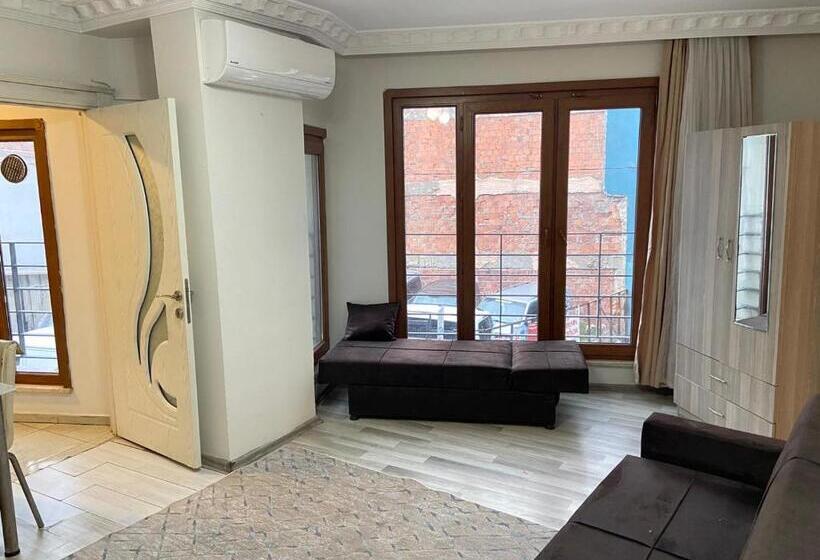 هتل La Perato Suites