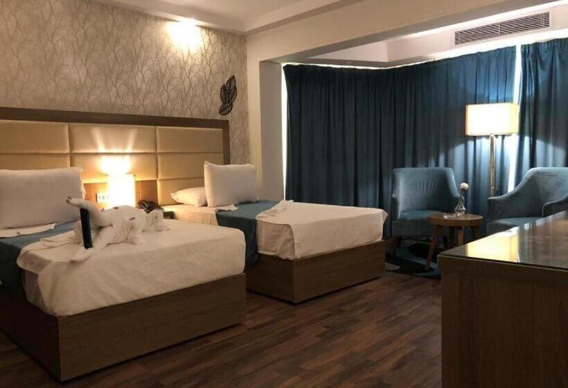 هتل Logistic Home