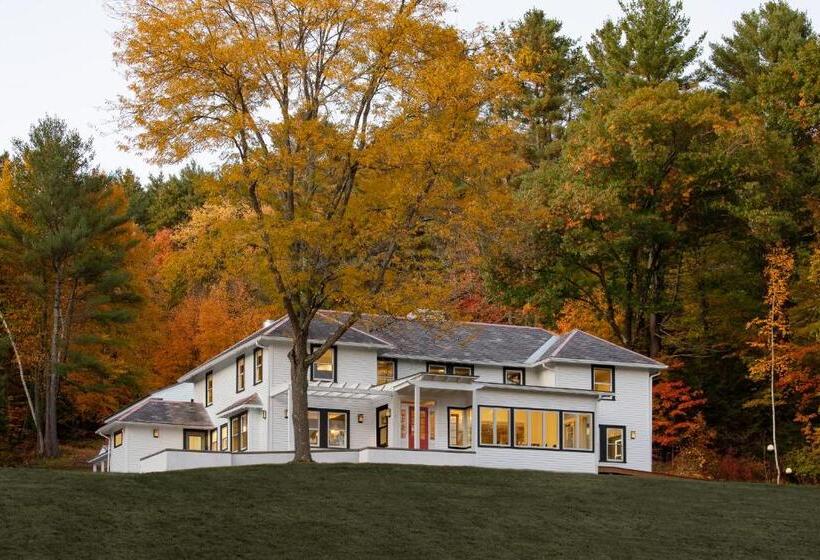 בית מלון כפרי Shelburne Springs