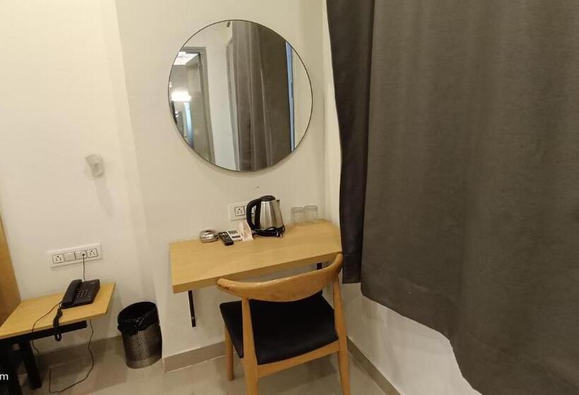 Hotel White House In