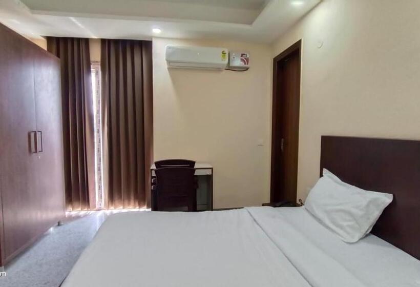 Hotel White House In