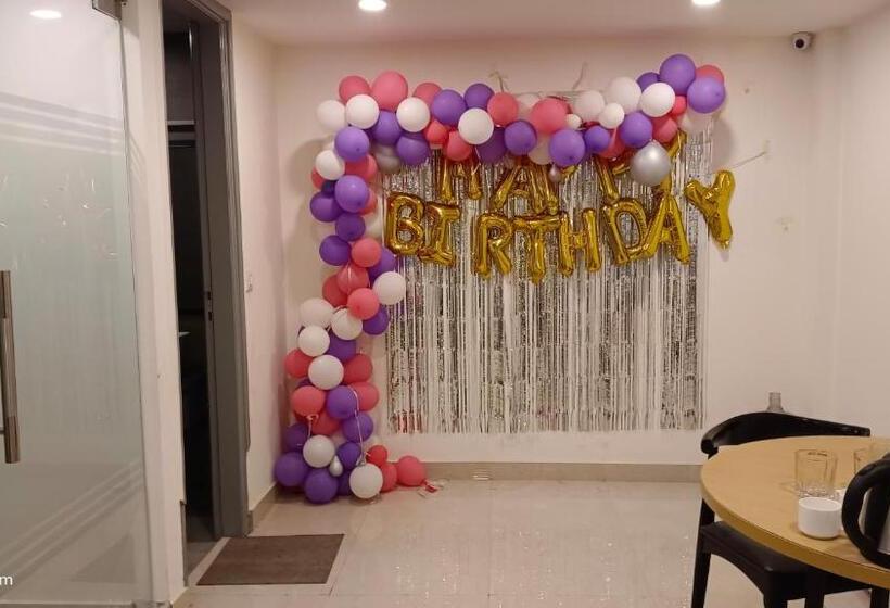 Hotel White House In