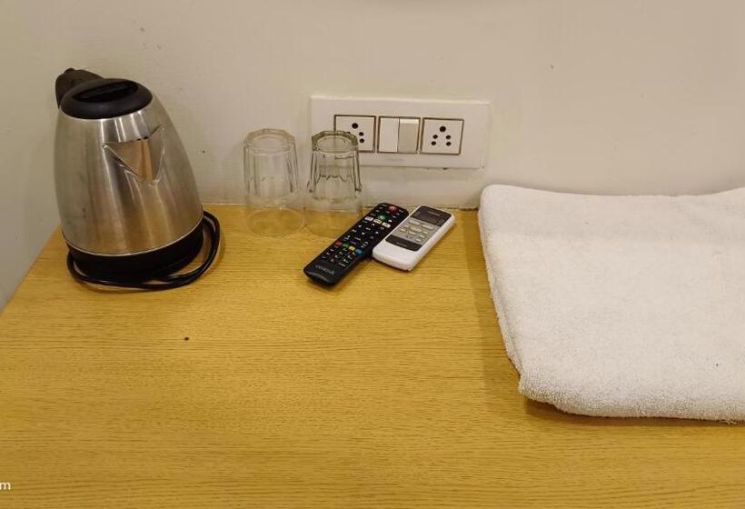 Hotel White House In