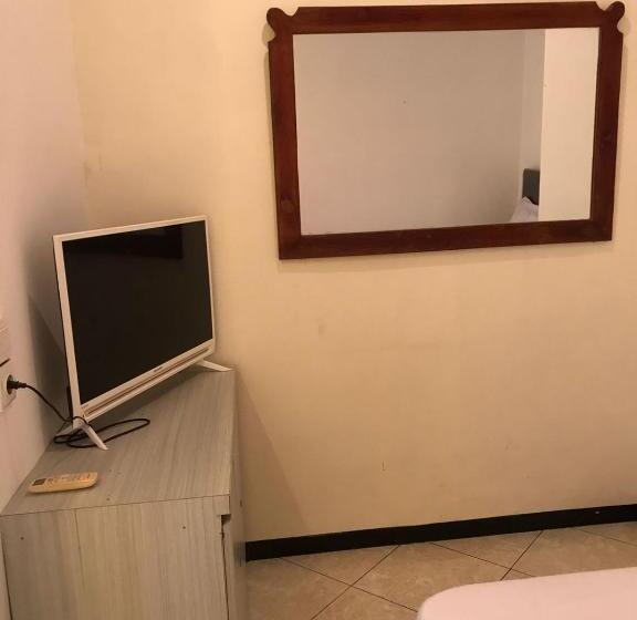 بنسيون Aeena Village