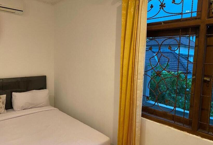 بنسيون Aeena Village