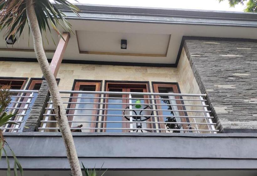 بنسيون Aeena Village