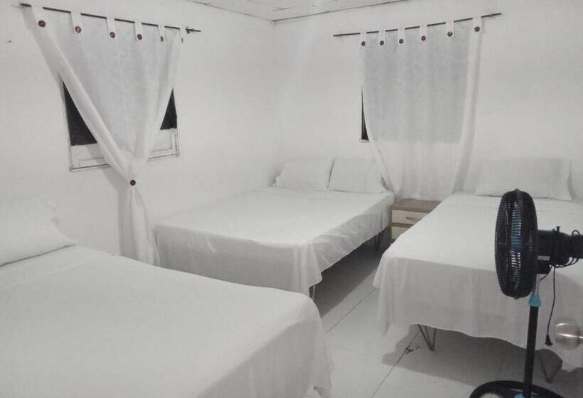 بنسيون Hostal Barranquilla Inn