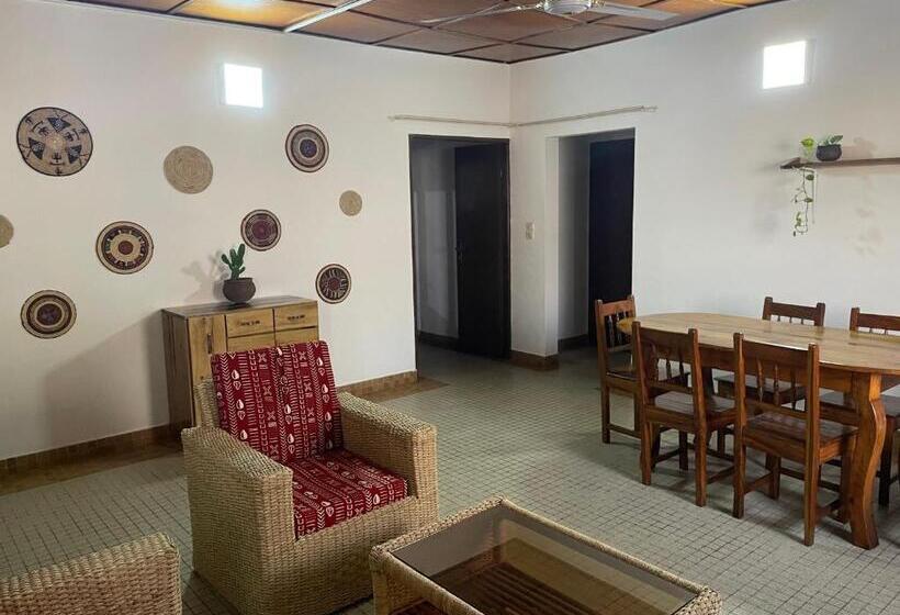 پانسیون Maison Houeyiho