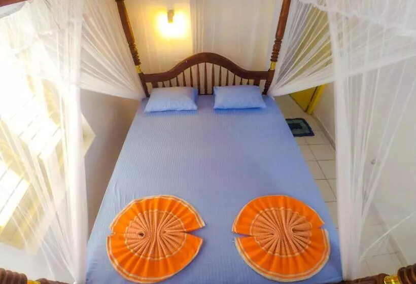 Majatalo Surfing Beach Guest House