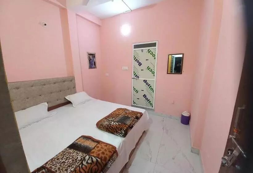 پانسیون Swastik Home