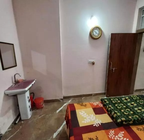 پانسیون Swastik Home
