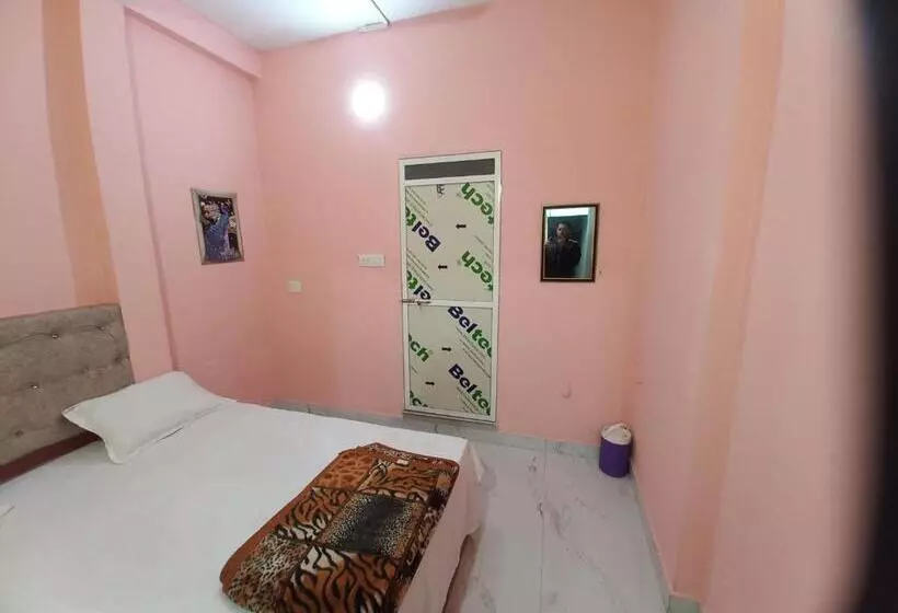 پانسیون Swastik Home