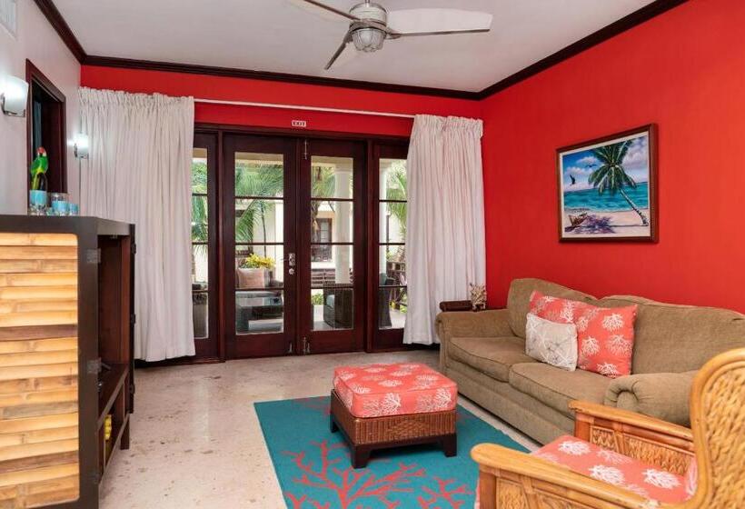 Resort La Beliza   Cobia 502