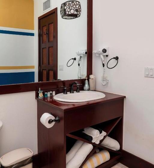 Resort La Beliza   Cobia 502