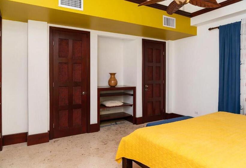 Resort La Beliza   Cobia 502